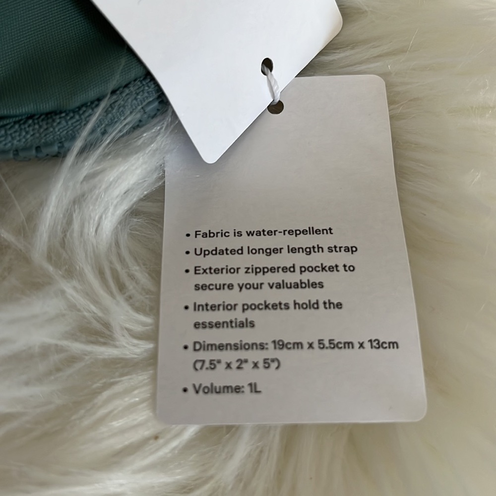 NWT Lululemon Everywhere Belt Bag Tidewater Teal - Picture 8 of 9